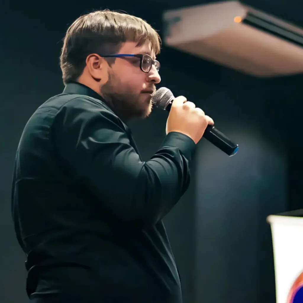 Henrique Oliveira, psicólogo em Londrina