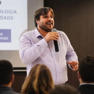 Henrique Oliveira, psicólogo e idealizador da Rede Psi Brasil