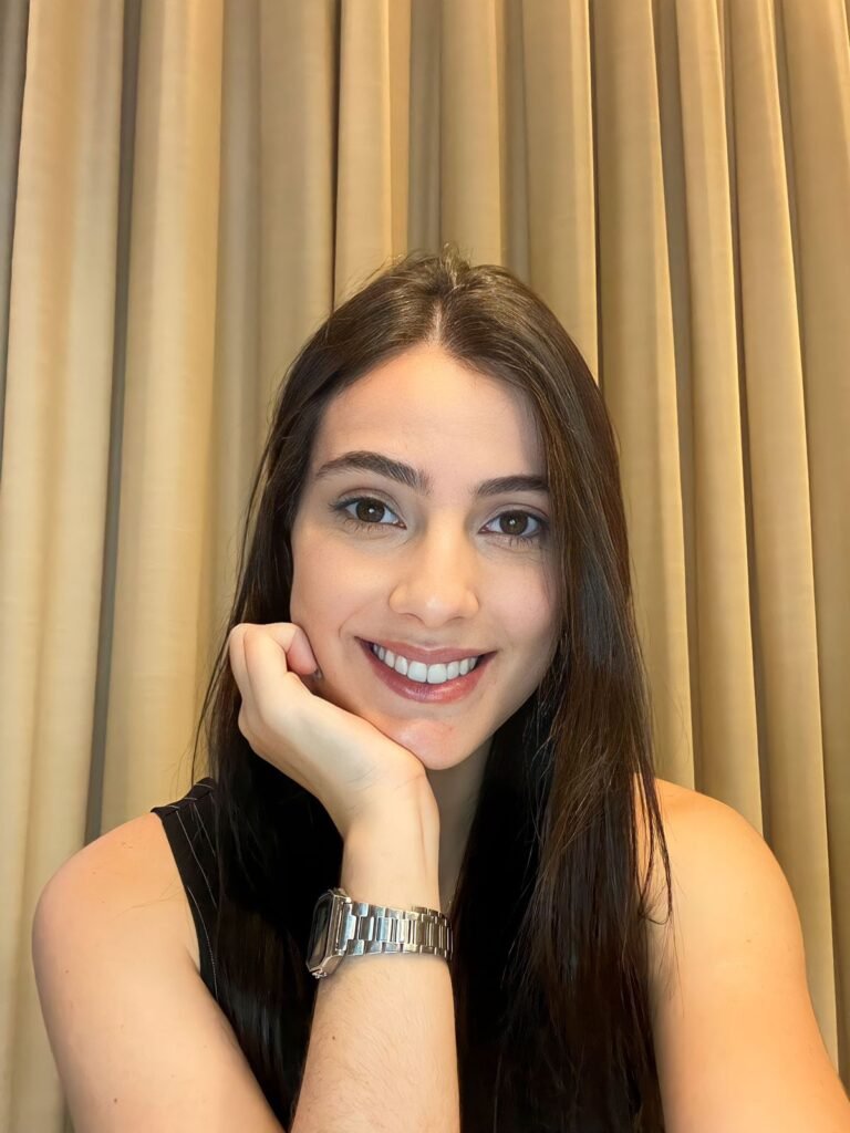 Layane Sisdelli, psicólogo na Rede Psi Brasil